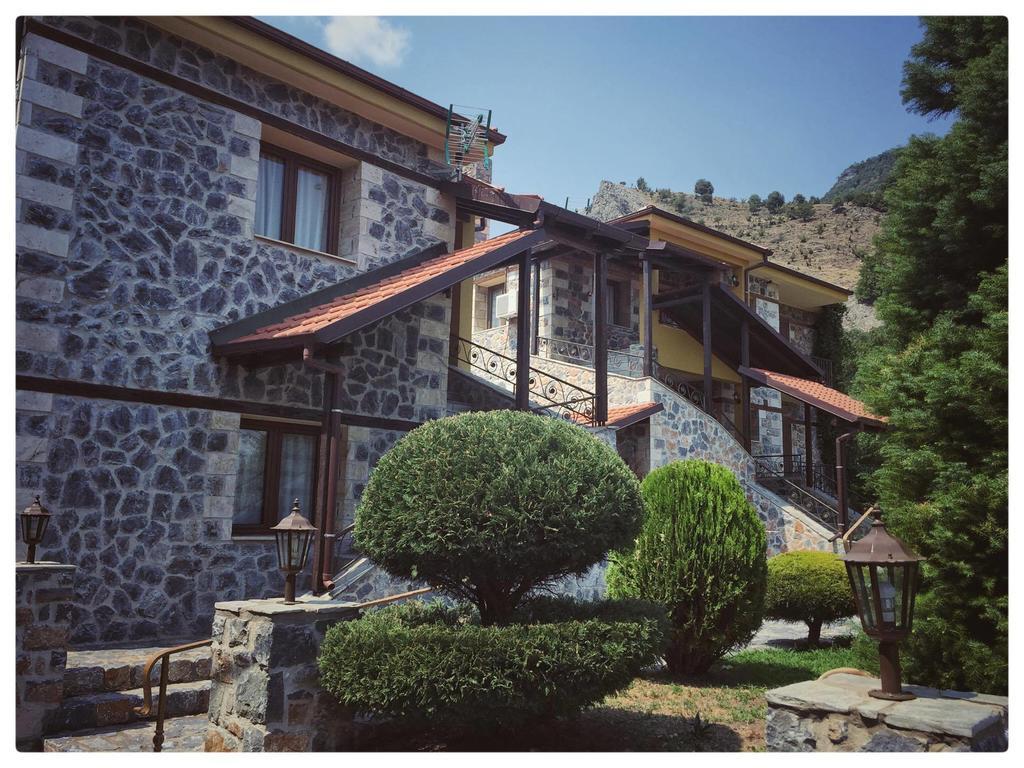 Hotel Yades Pozar Káto Loutrákion Exterior foto